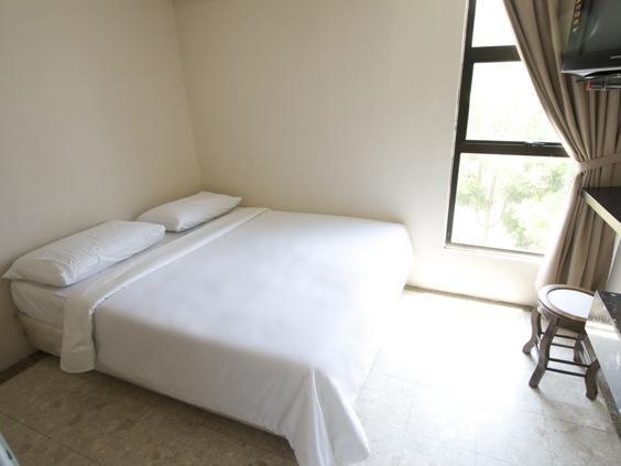 Hotel Zamburger Sg Bakap Kampong Gurun Εξωτερικό φωτογραφία